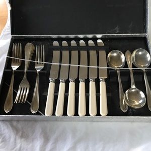 French Provincial Dinnerware Set